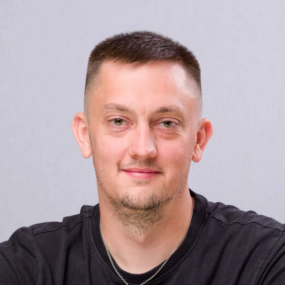 Ozzy, web developer